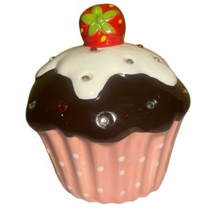 Piggy Bank Cupcake